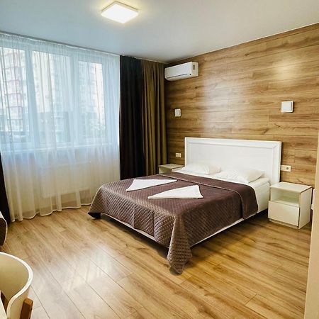 East Residence Kiev Bagian luar foto