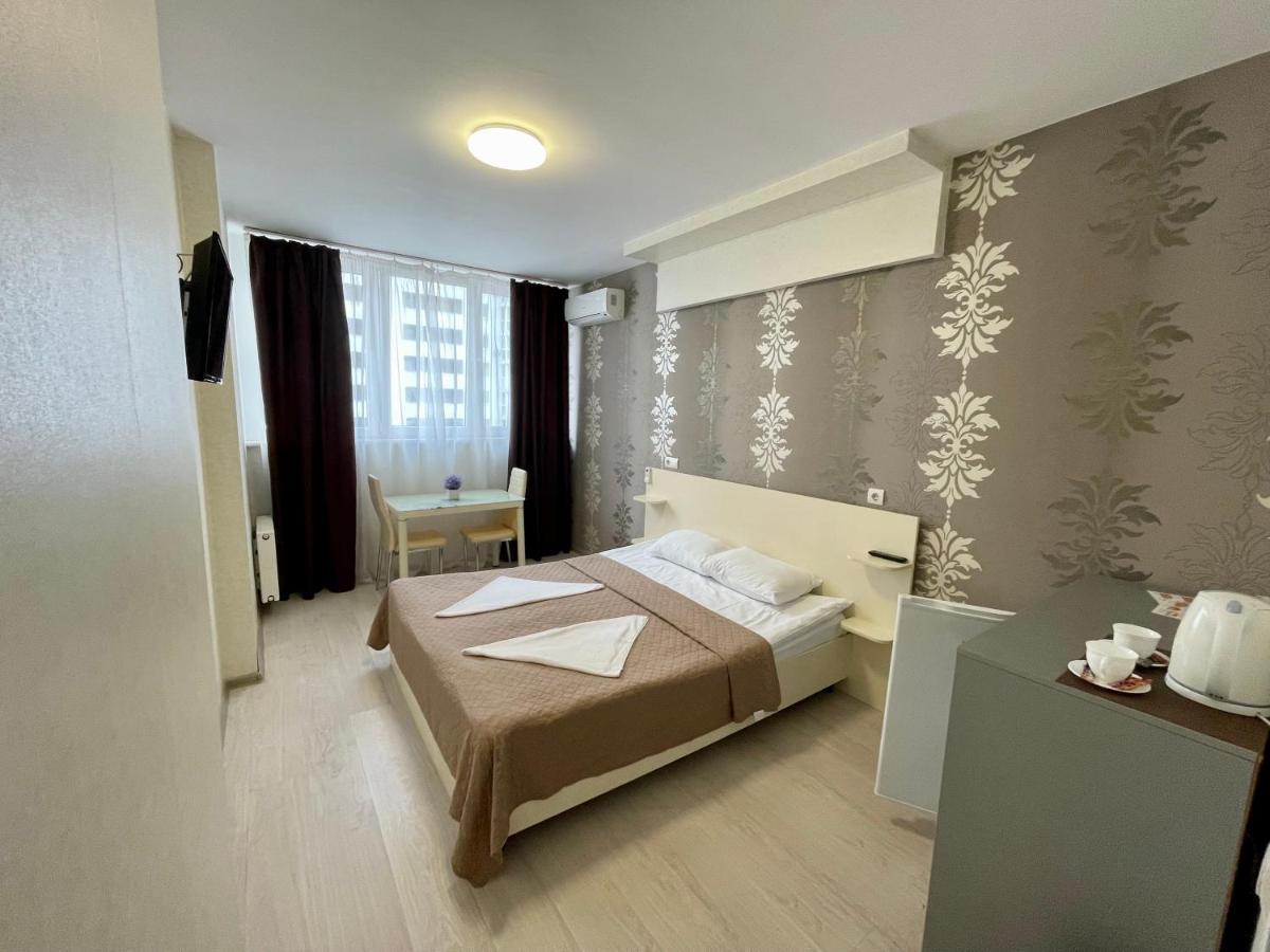 East Residence Kiev Bagian luar foto