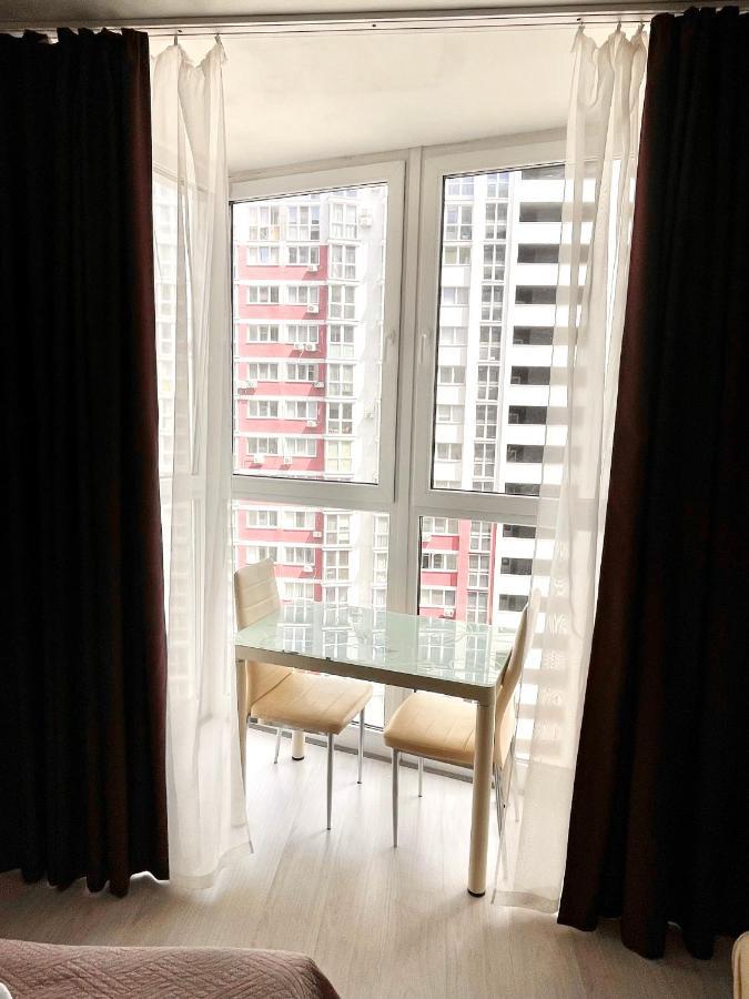 East Residence Kiev Bagian luar foto