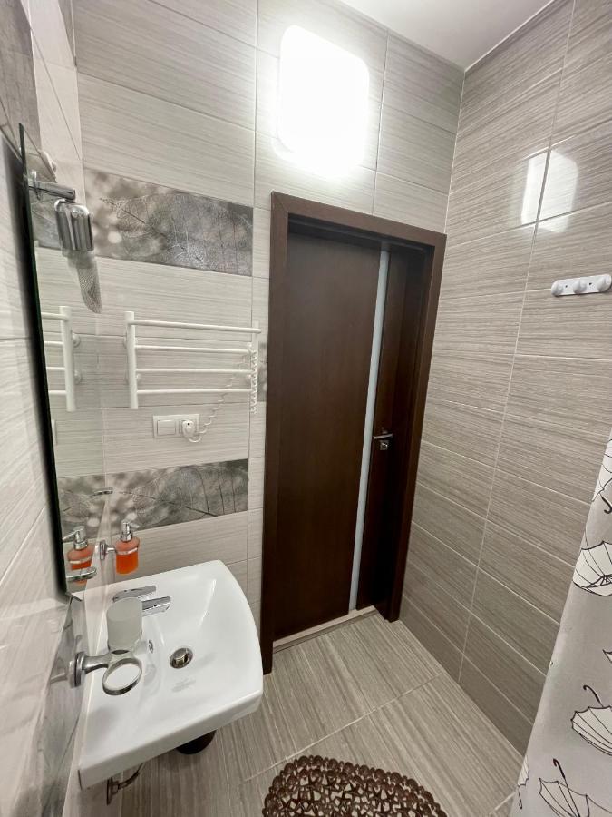 East Residence Kiev Bagian luar foto