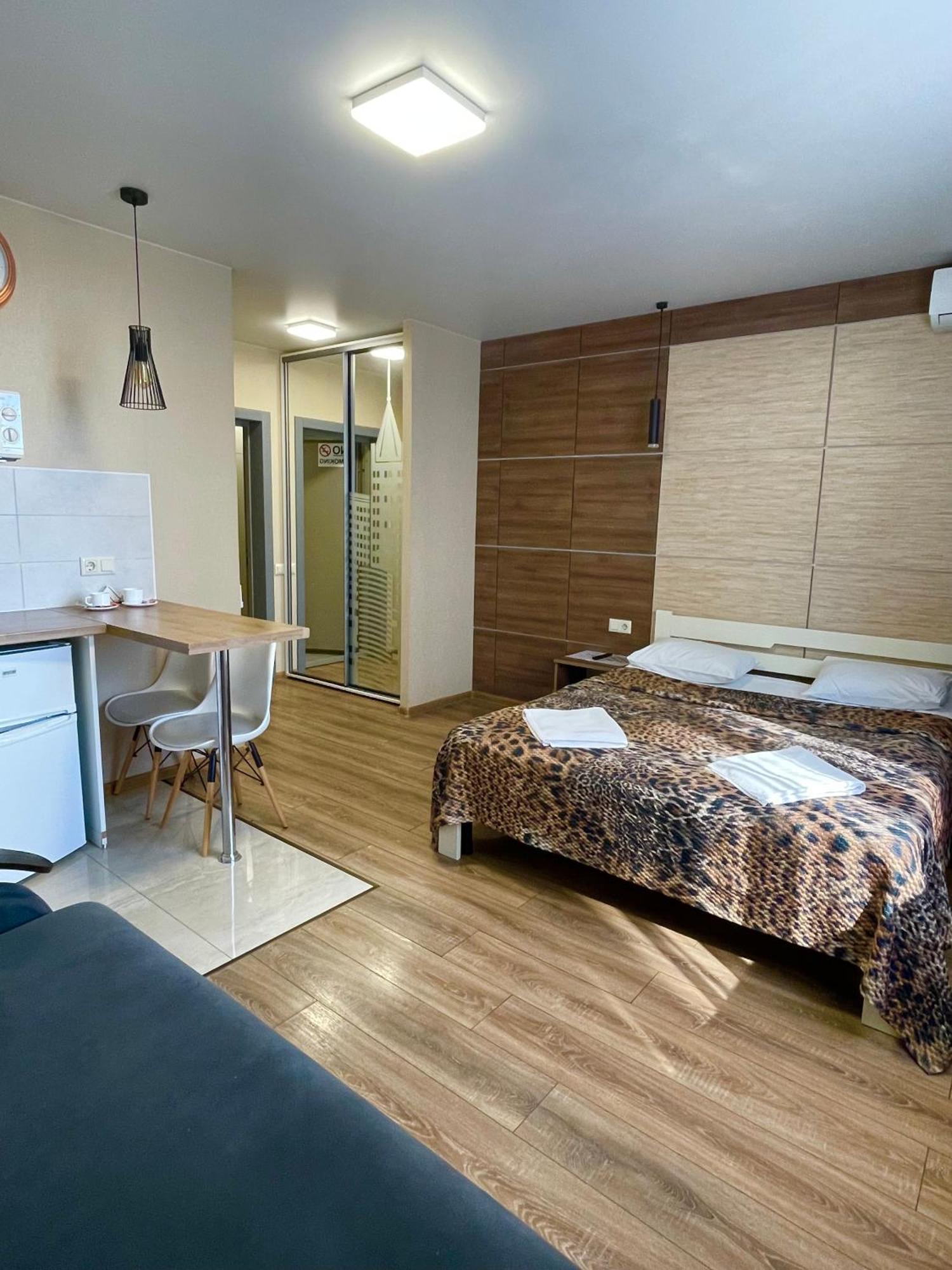 East Residence Kiev Bagian luar foto