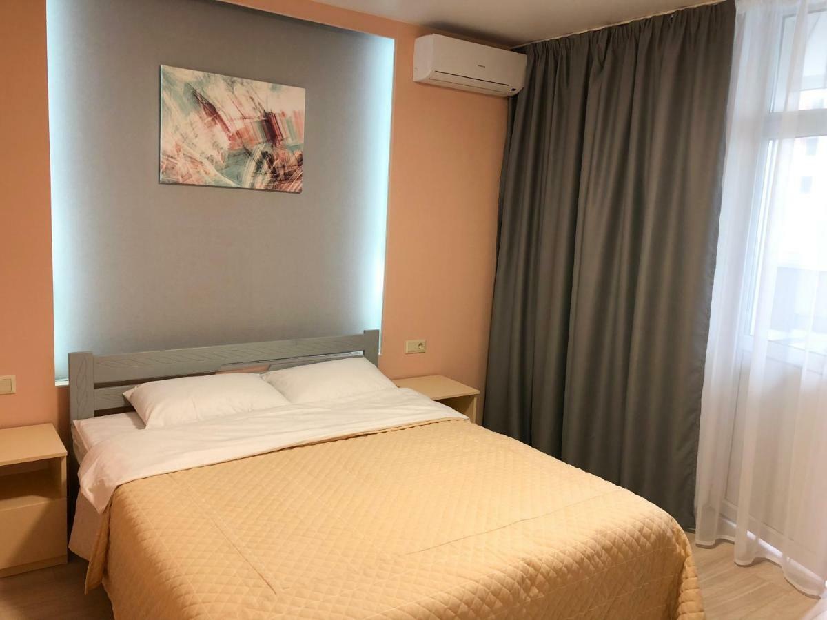 East Residence Kiev Bagian luar foto